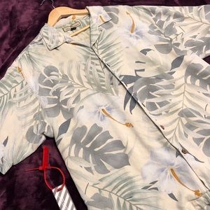 Tommy Bahama Hawaiian Bowling Camp Shirt Large